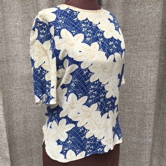 Zara lily print blouse size small - Picture 1 of 3